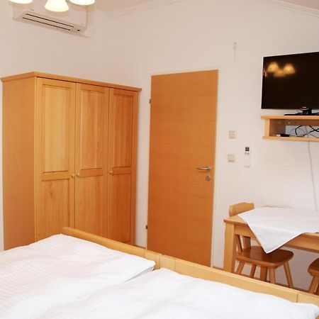 Privatzimmer Familie Schwarz Wien Eksteriør bilde