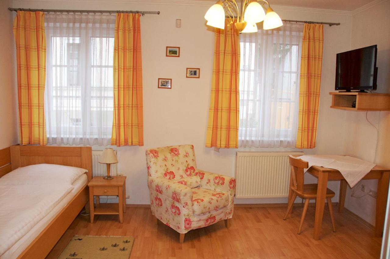 Privatzimmer Familie Schwarz Wien Rom bilde